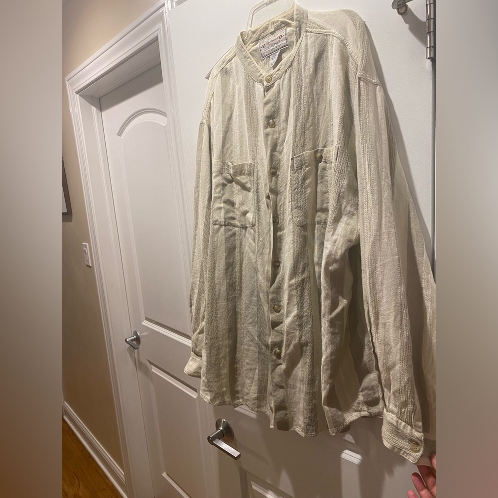 Stripped long sleeve button down shirt